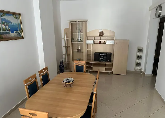 Billy\'S House At Trikala Town